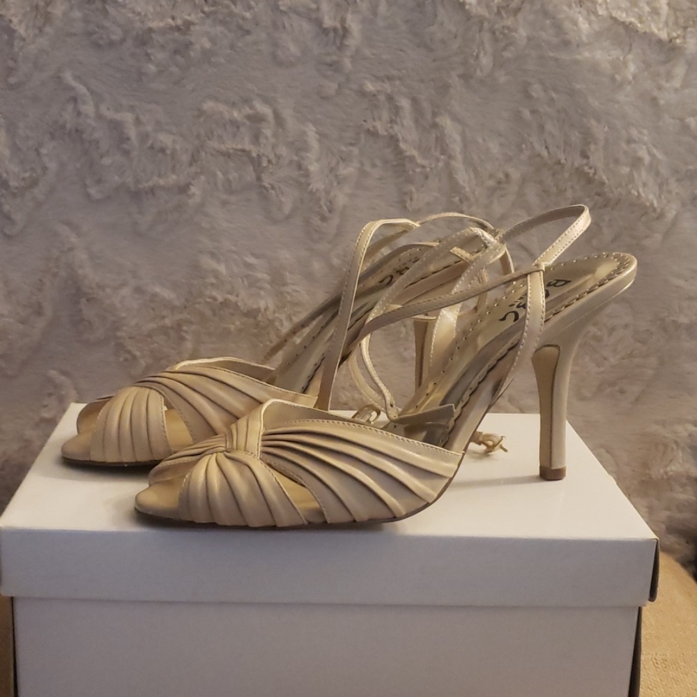 BCBG Paris strappy heels-New with box
